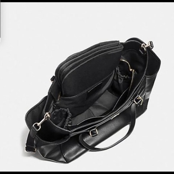 Coach leather multi function bag. - Picture 5 of 5